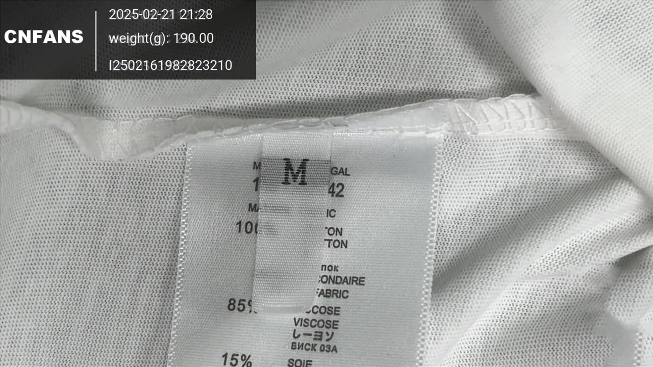 Burberry T-shirt tee  (30+)