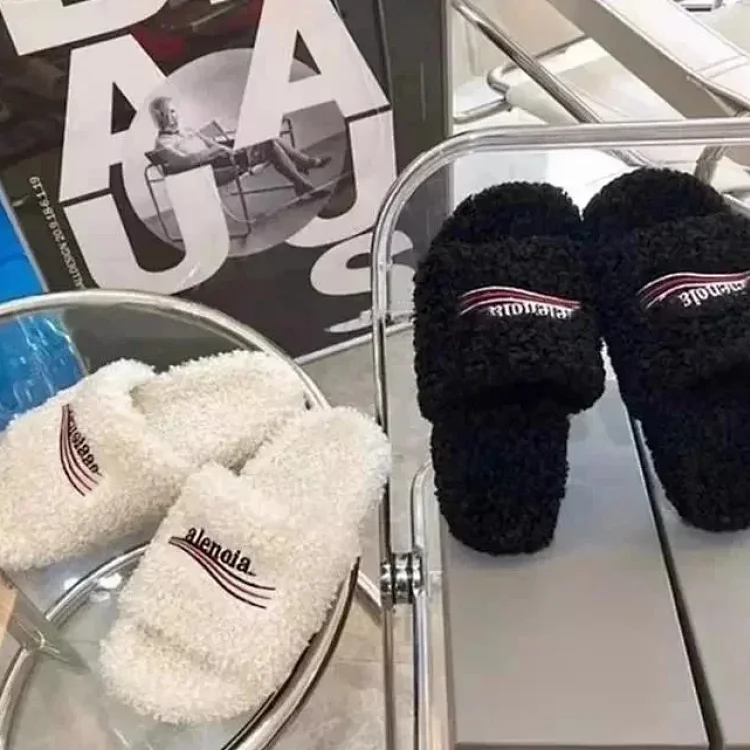 Balenciaga slippers ( 15 + styles)
