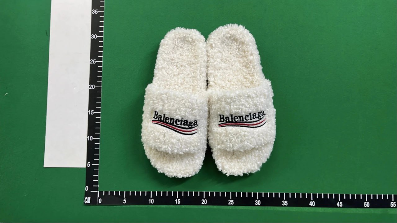 Balenciaga slippers ( 15 + styles)
