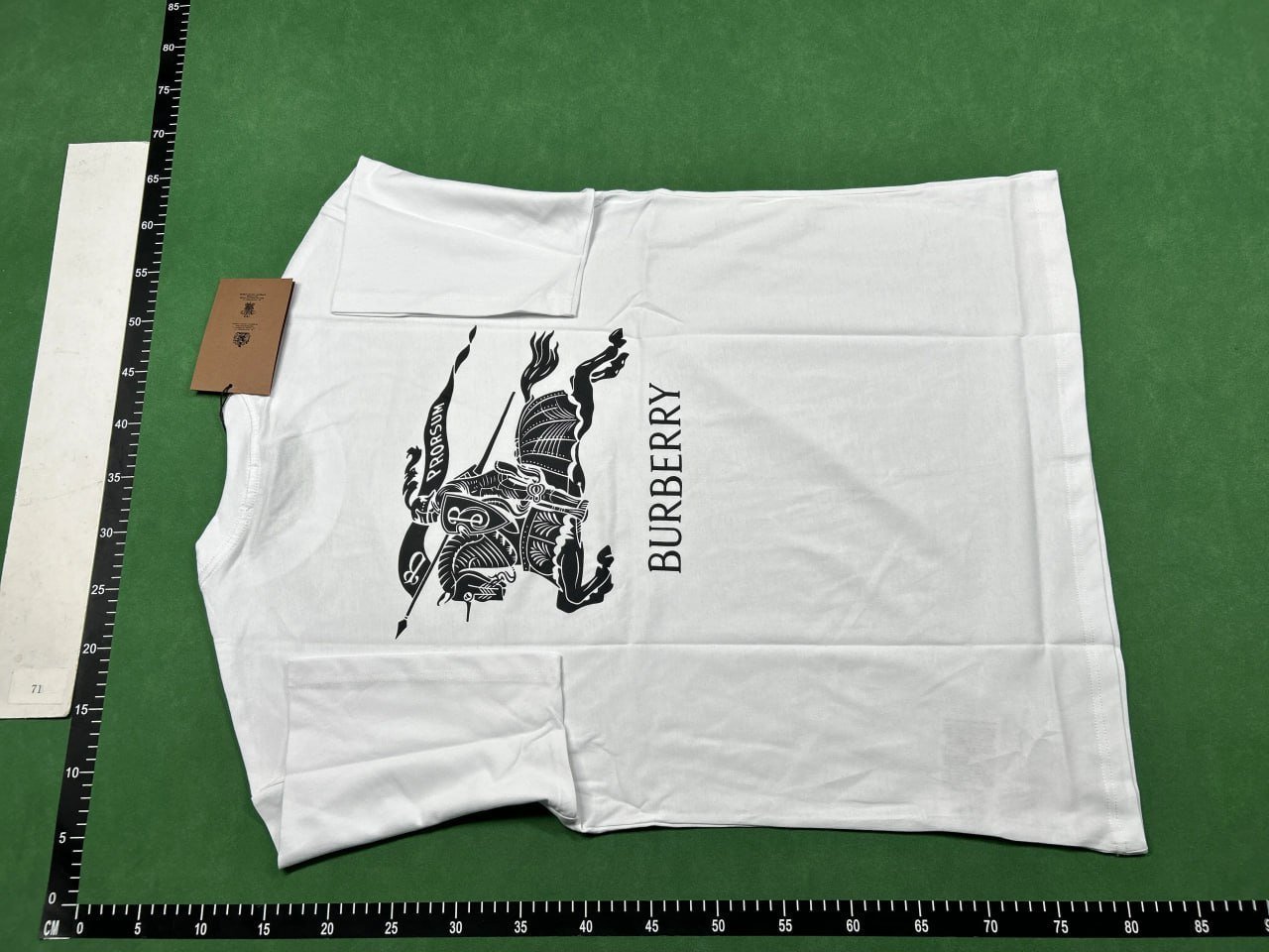 Burberry T-shirt short sleeve （35 CP）