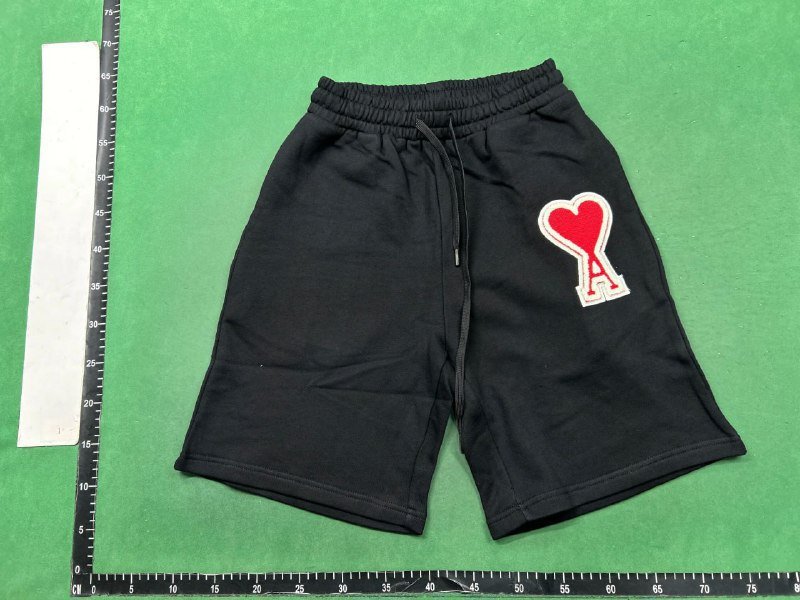 AMI Shorts（29+ Styles）