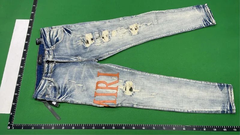 AMIRI Jeans(38 CP)