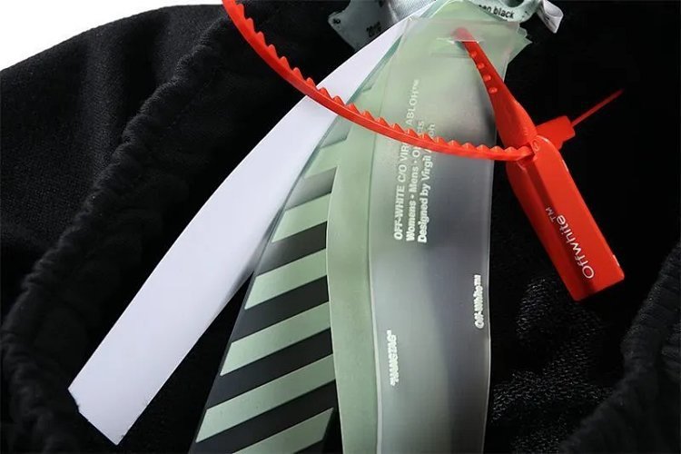 Off-White（11 Styles）