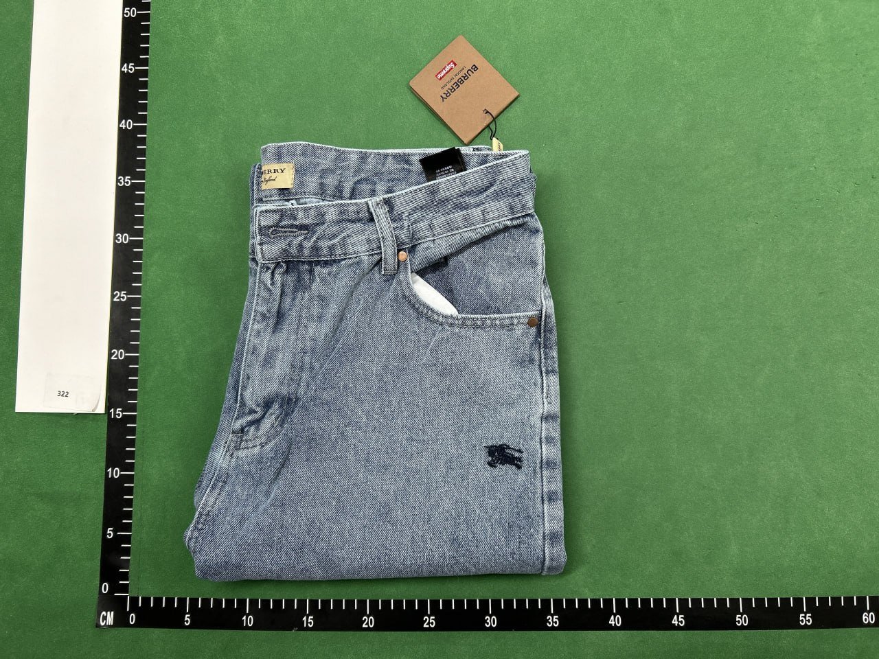 Burberry jeans（32 Styles）
