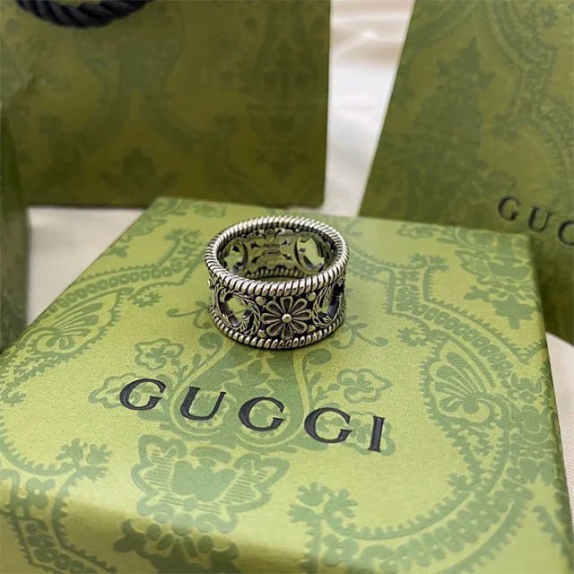 GUCCI ring?