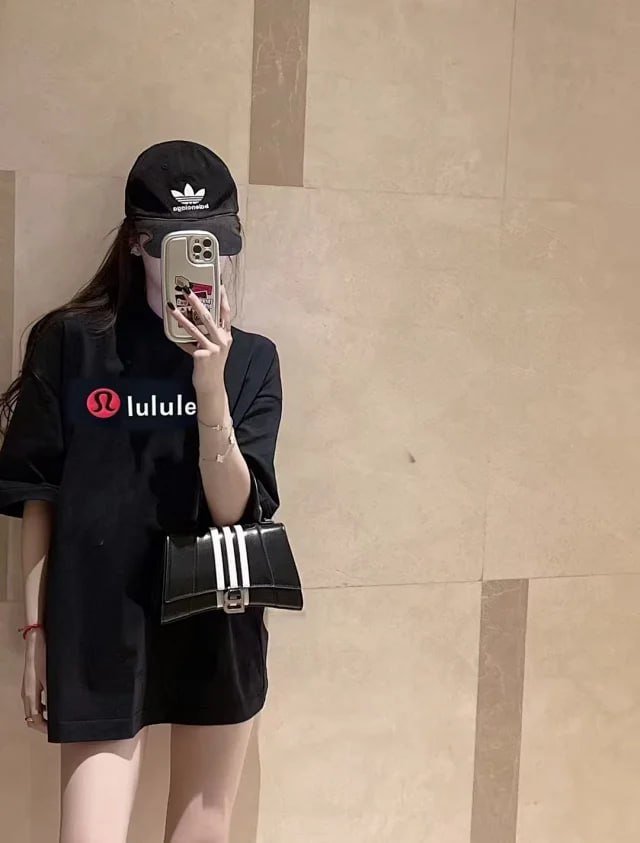 lulu TEE?TOP