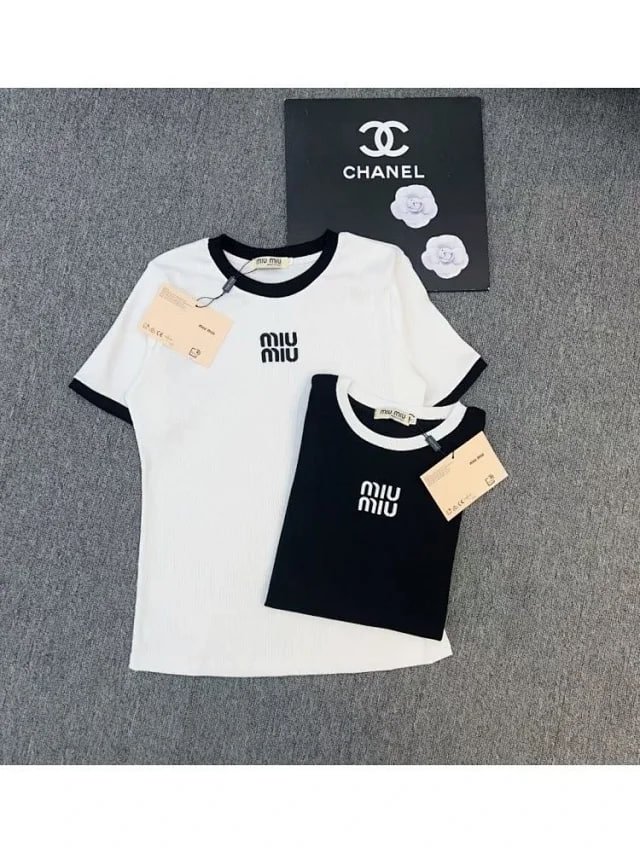  MIUMIU T-SHIRT?