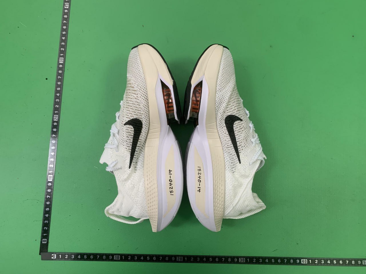 NIKE AIR ZOOM ALPHAFLY NEXT  2