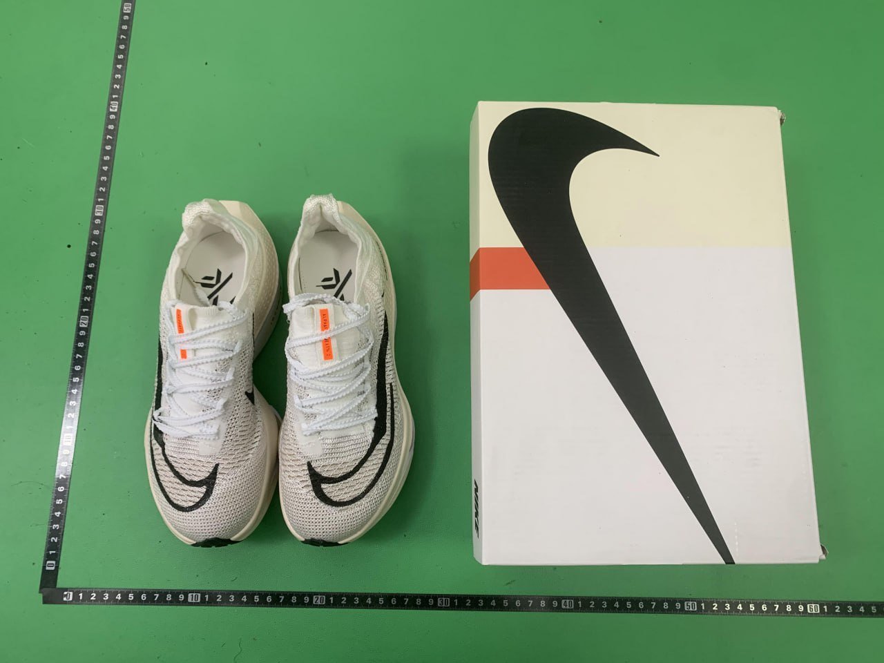 NIKE AIR ZOOM ALPHAFLY NEXT  2