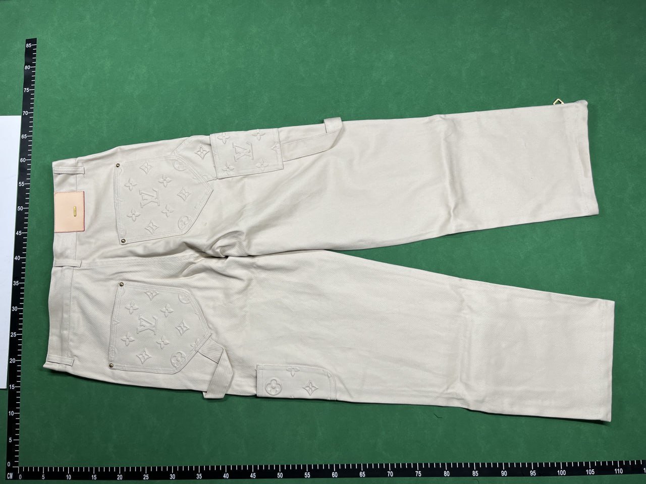 Louis Vuitton Pants