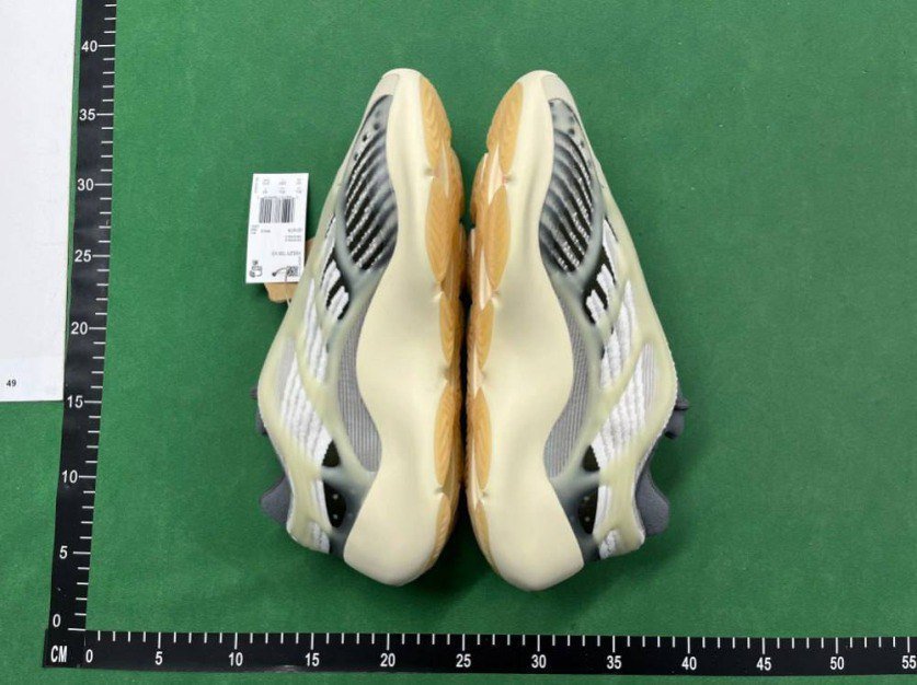 adidas Yeezy 700 V3 (9 colors)