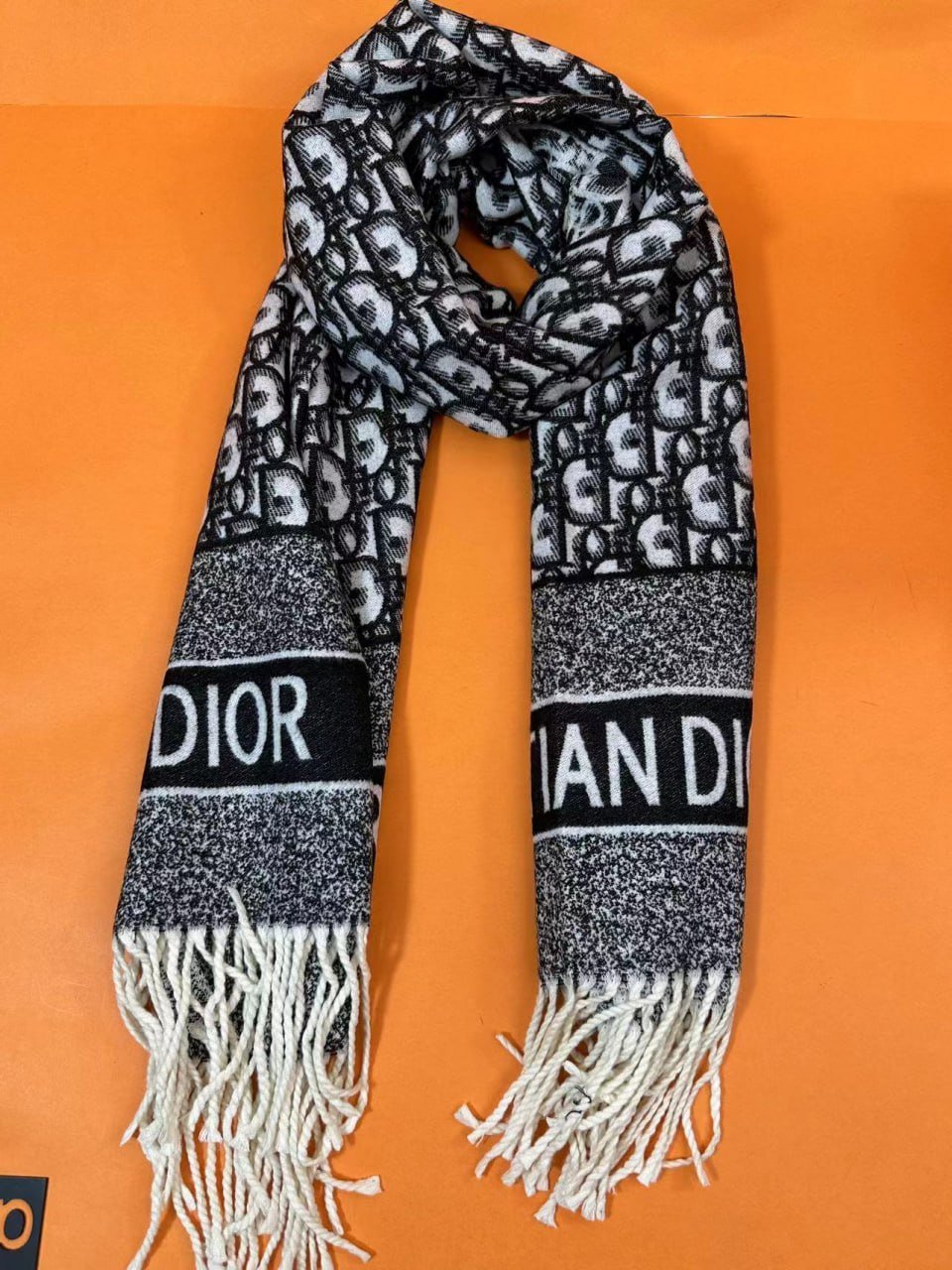  Burberry/LV/Fendi  Scarf（20style）