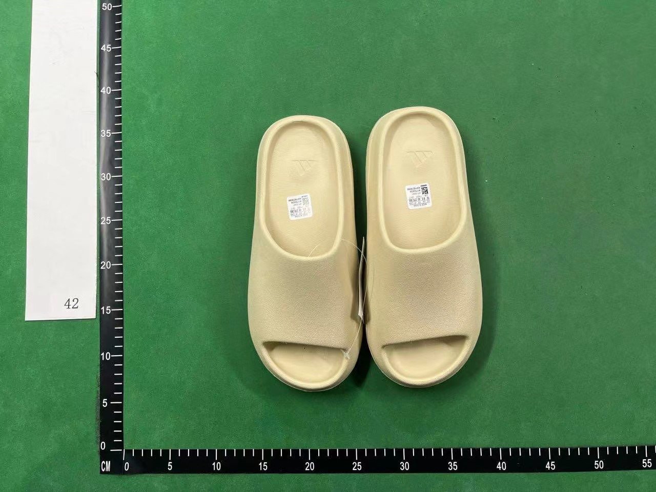 Yeezy  Slide