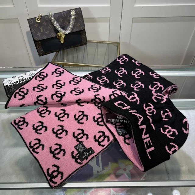 GUCCI Moncler Chanel Louis Vuitton Beanie Scarf
