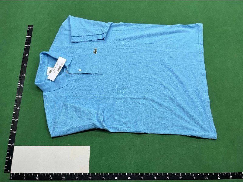   Lacoste T-shirt   (40 CP)