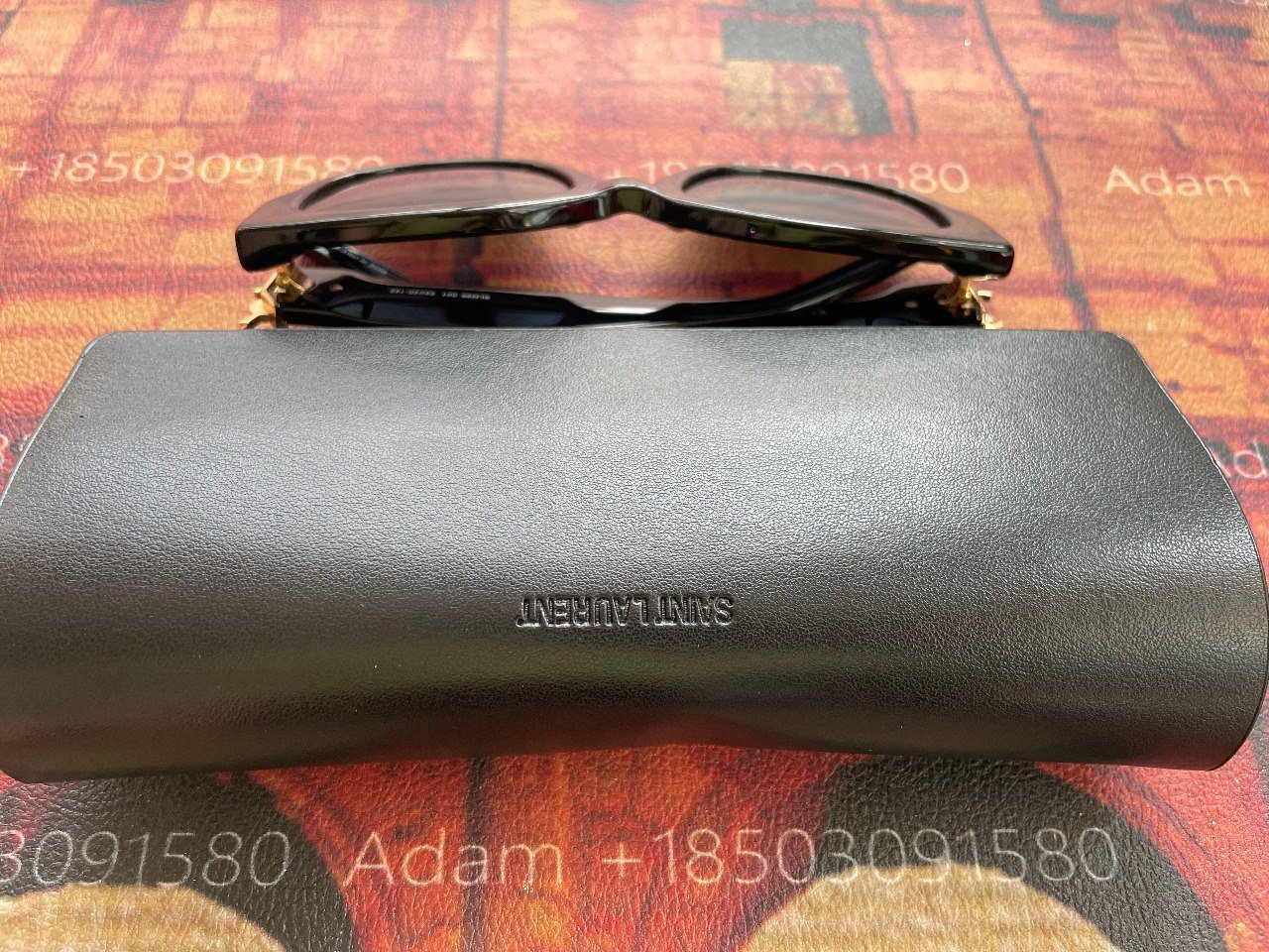 SAINT LAURENT Sunglasses